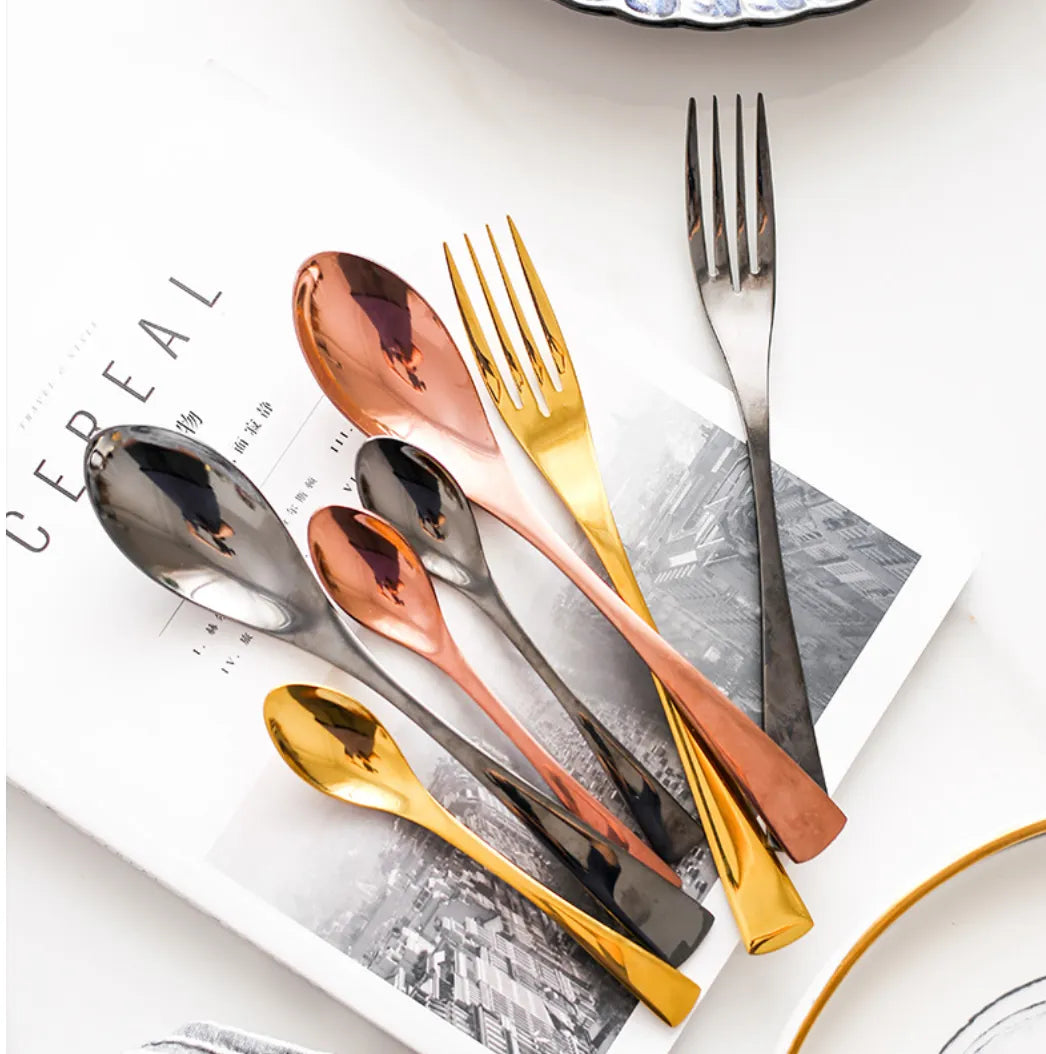 ערכת כלי העבודה של מונרך