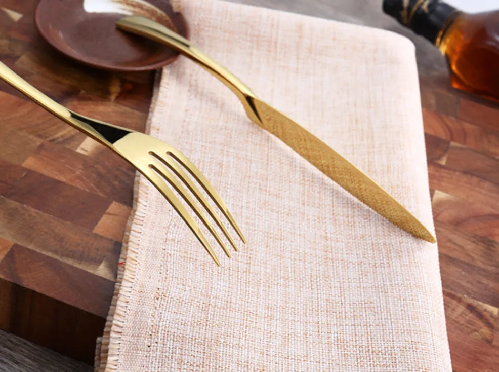 ערכת כלי העבודה של מונרך